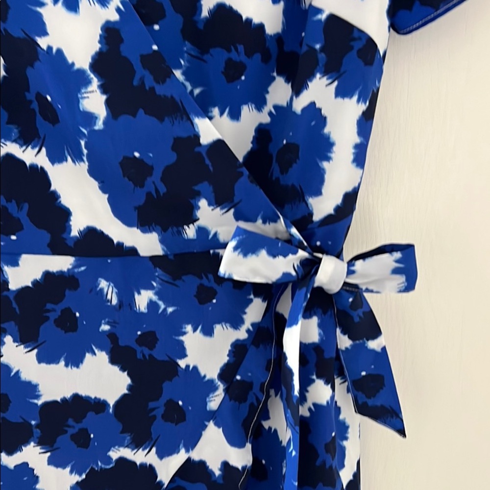 Banana Republic PRINT RUFFLE WRAP DRESS - Picture 5 of 12